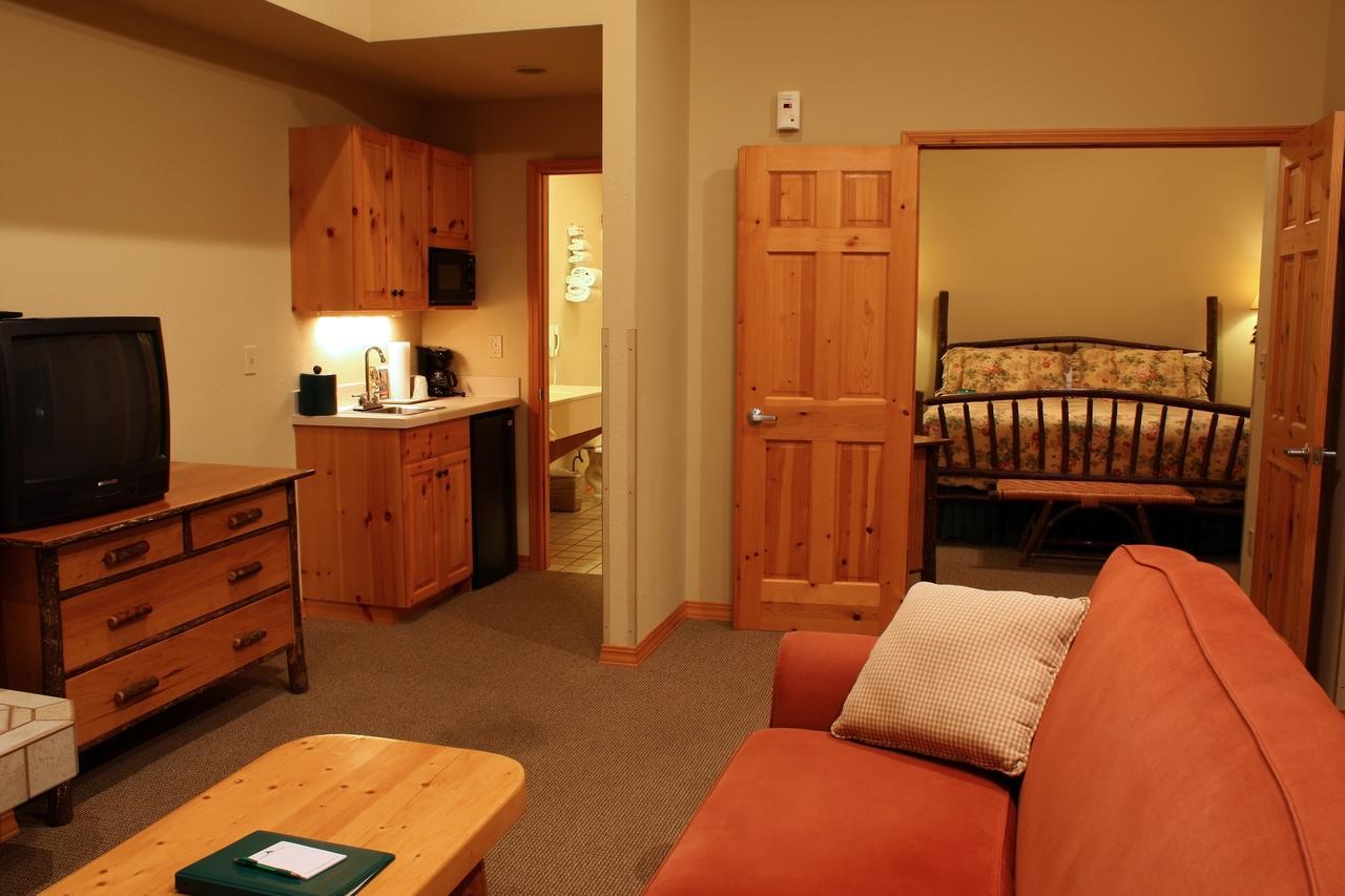 Mountain Lake Lodge Woods Bay Exterior photo